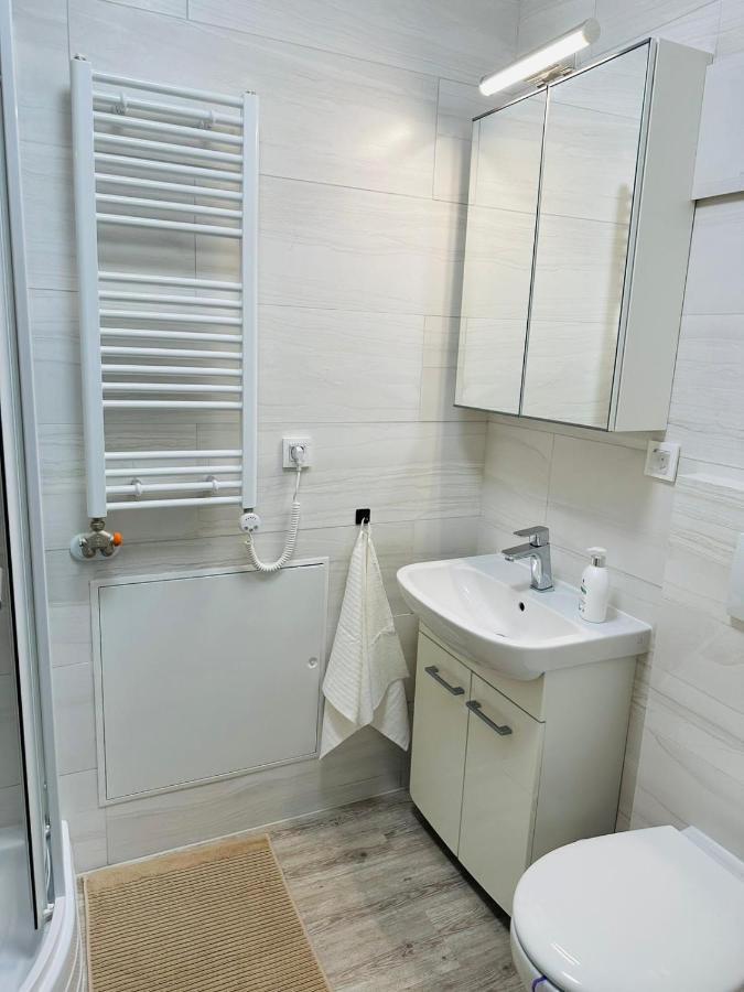 Palace Quarter 1 Peaceful Modern Central Top Floor Apartment Budapest Exterior foto