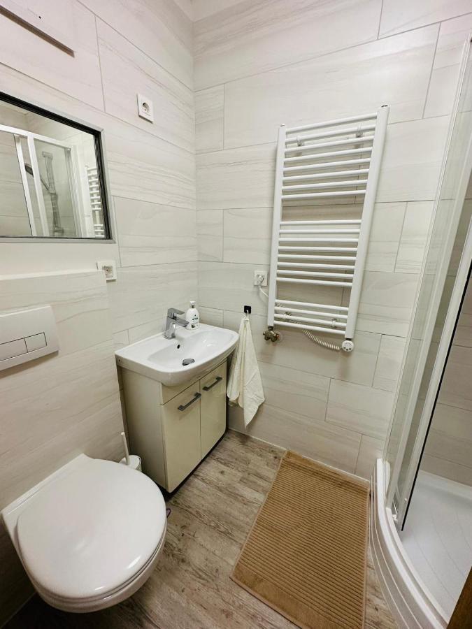 Palace Quarter 1 Peaceful Modern Central Top Floor Apartment Budapest Exterior foto